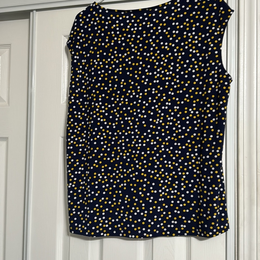 Blue with white and yellow dots,short sleeve top - Picture 4 of 4